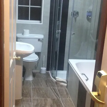 Frühstückspension Killarney Inn 3*