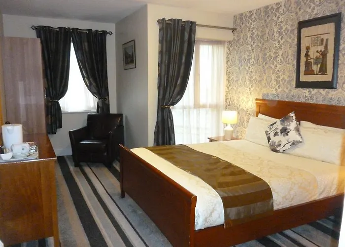 Killarney Inn לינה וארוחת בוקר