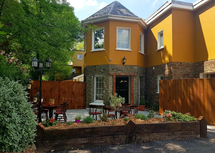 לינה וארוחת בוקר Killarney Inn קיל איירן